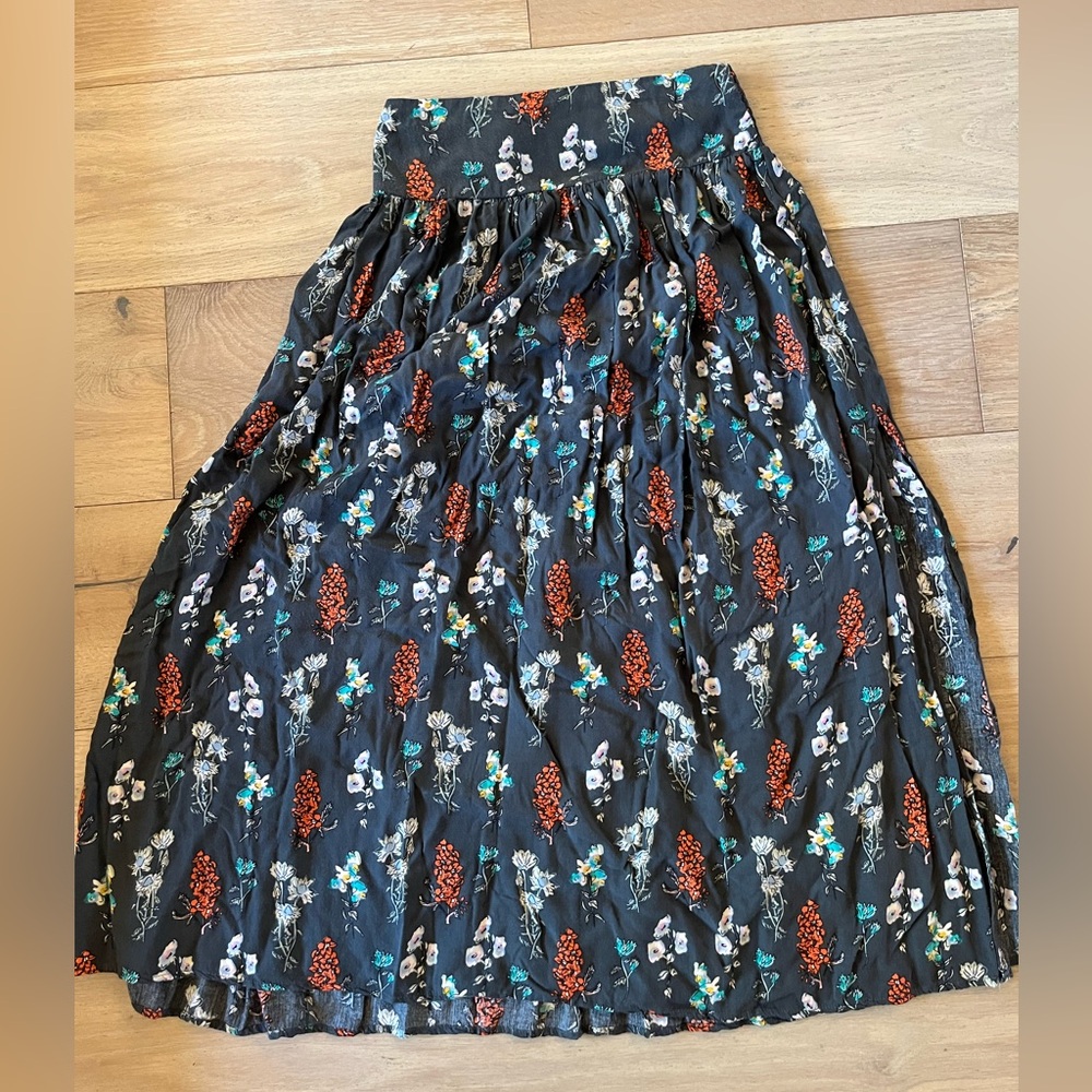 Natural Life Dark Floral Skirt small